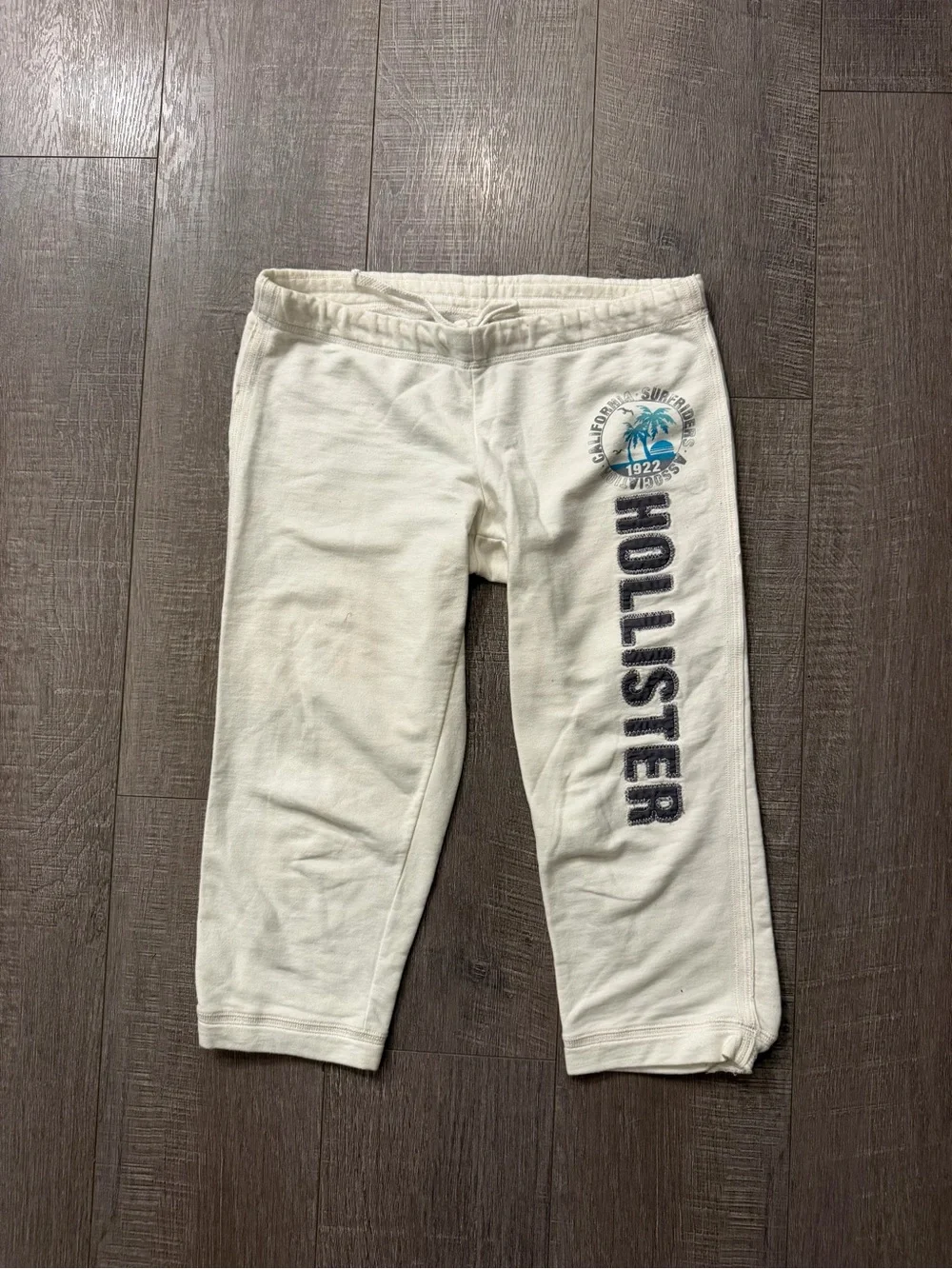 Hollister vintage Cream y2k capri Sweatpants with Side Logo